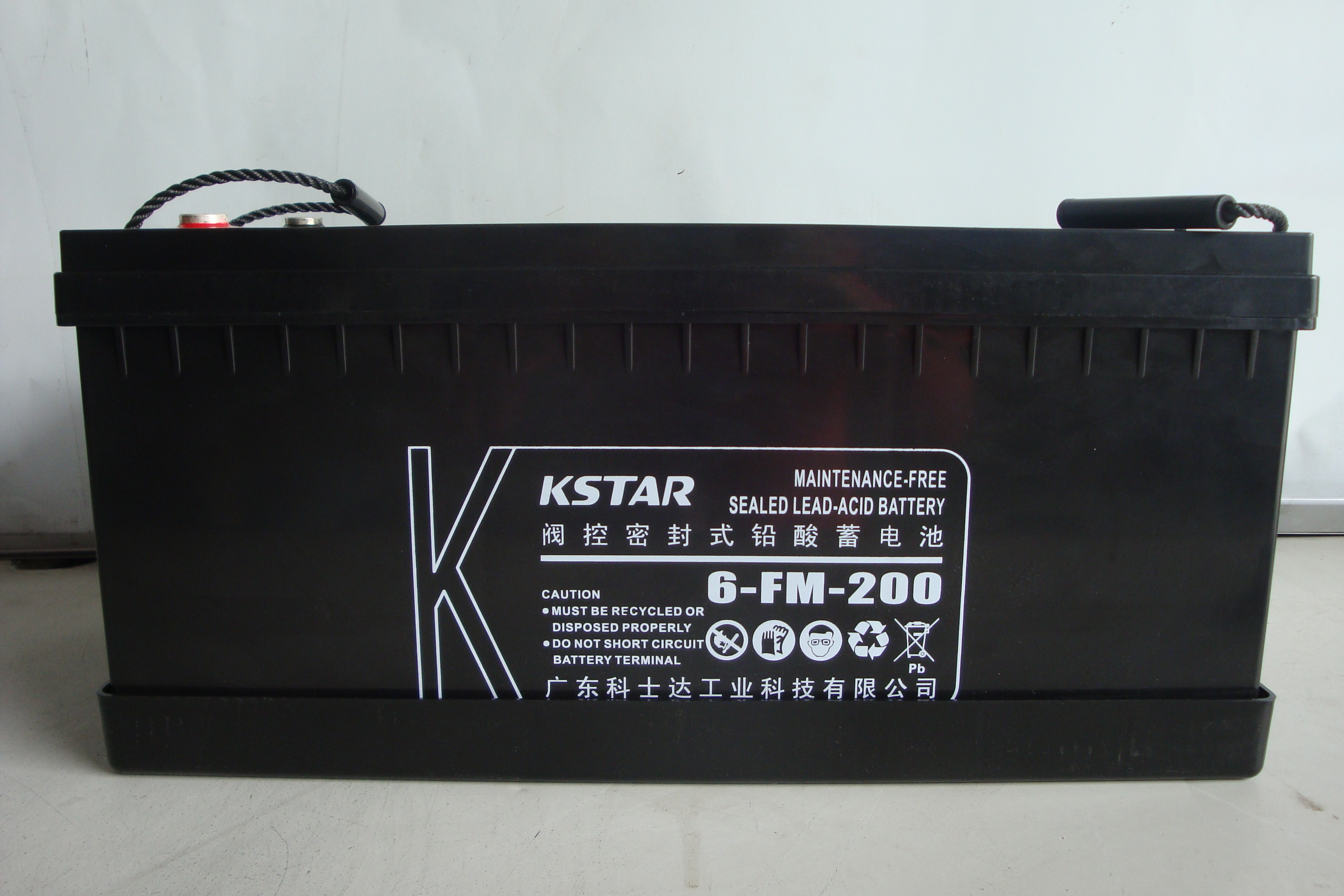 FML长寿命中密电池系列 (65AH-200AH)